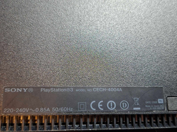 Playstation 3 Super Slim 12GB inkl. Zubehör